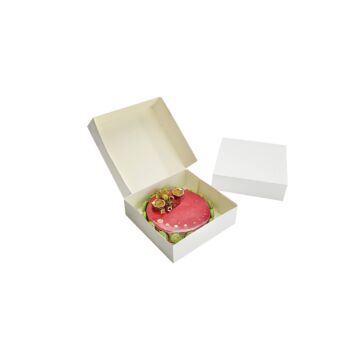 WHITE CARDBOARD DESSERT BOX 20CM