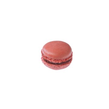 RASPBERRY MACARONS